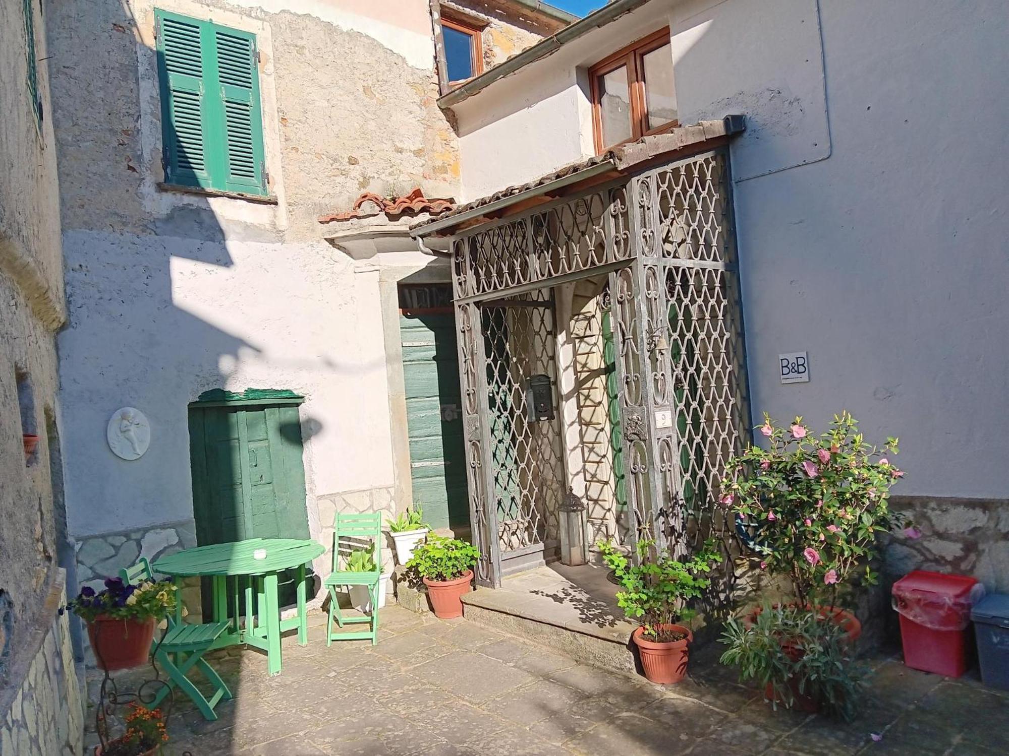Monti Guesthouse Monti di Licciana Nardi 외부 사진