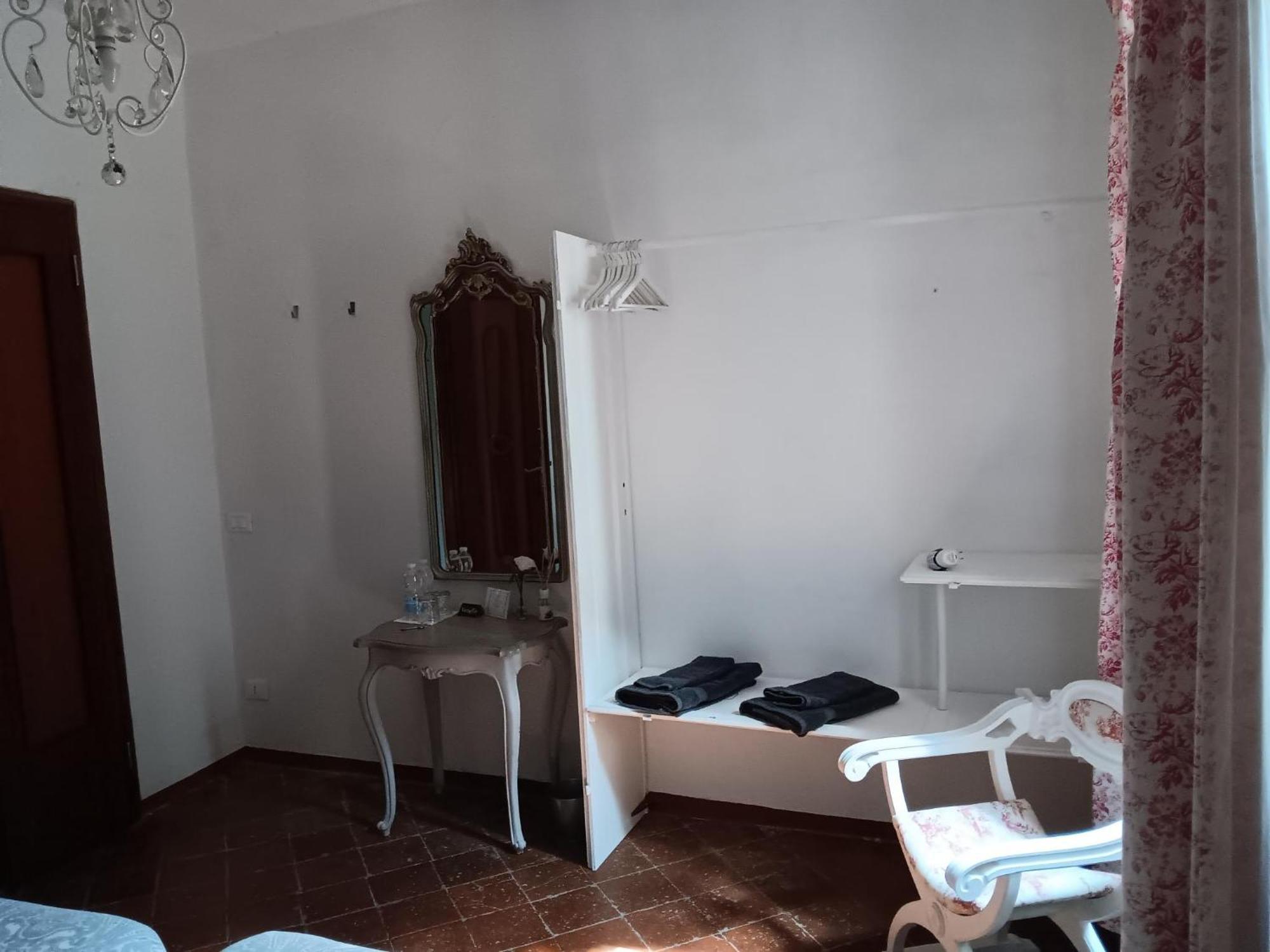 Monti Guesthouse Monti di Licciana Nardi 외부 사진