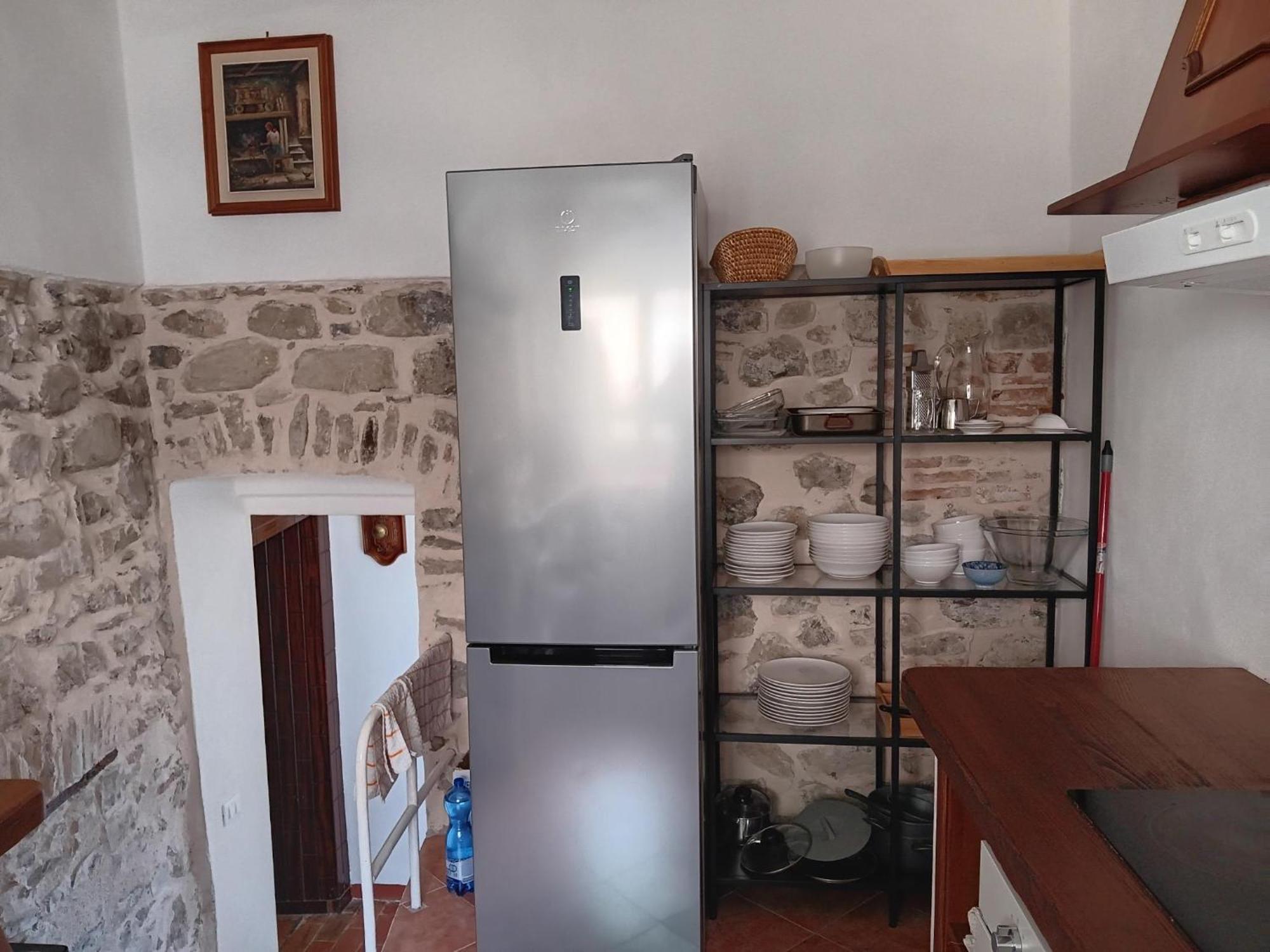 Monti Guesthouse Monti di Licciana Nardi 외부 사진
